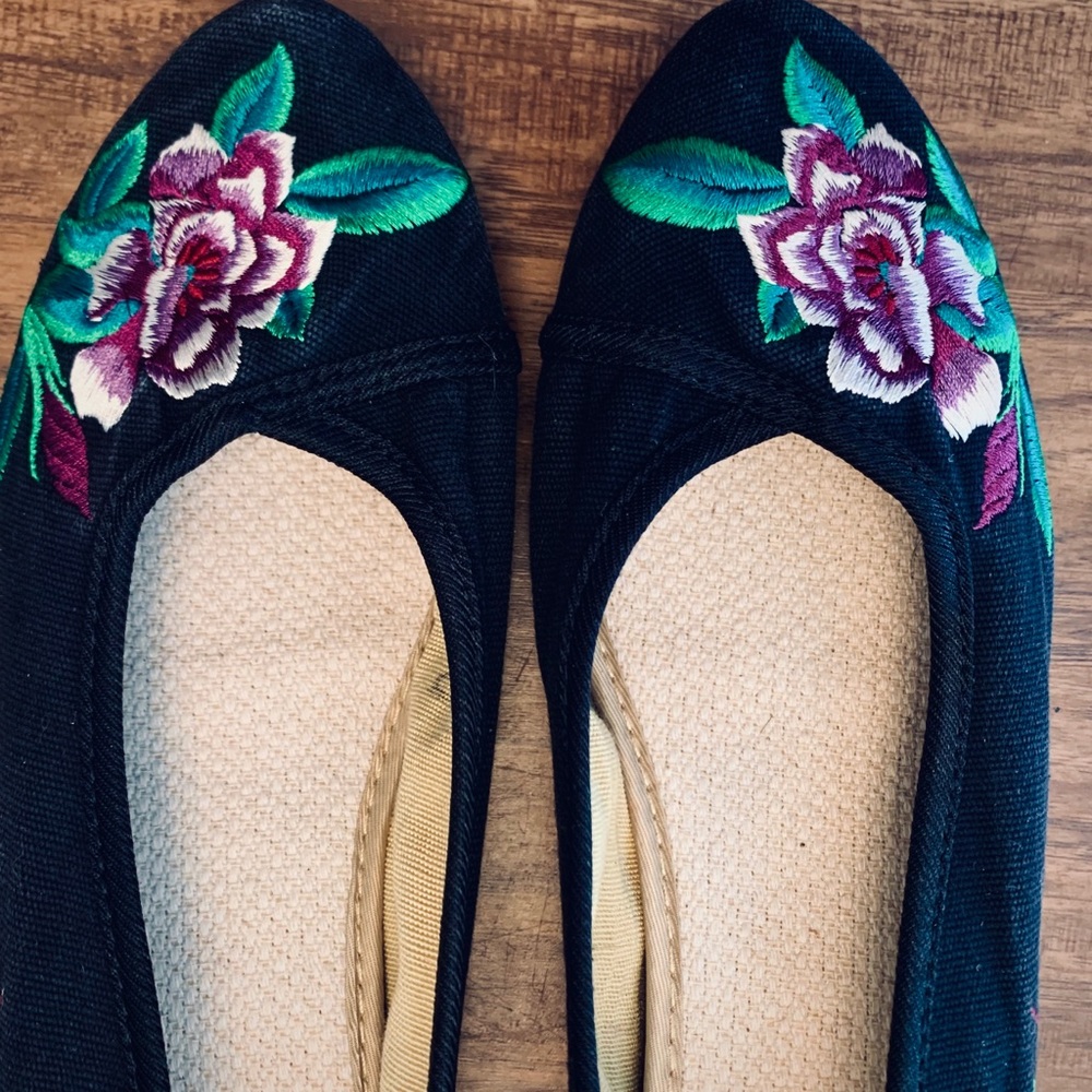 Vintage Chinese Embroidered Flower Mary Jane - Picture 3 of 6